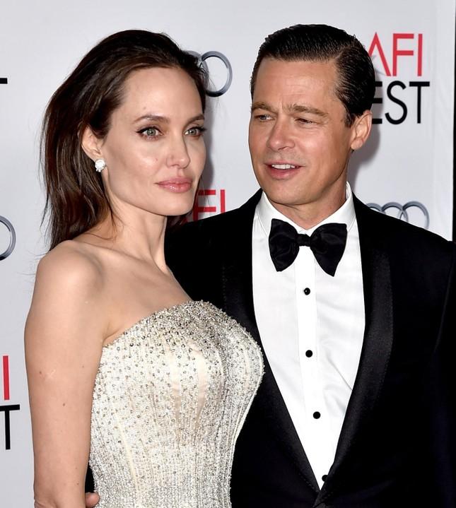 Vệ sĩ riêng tố cáo Angelina Jolie-1