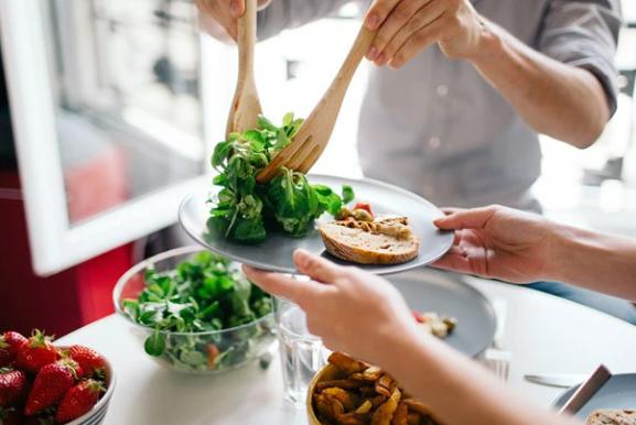 Top những sai lầm giảm cân bạn nên ngừng thực hiện ngay, chuyên gia giải thích lý do đến từ một điều-2