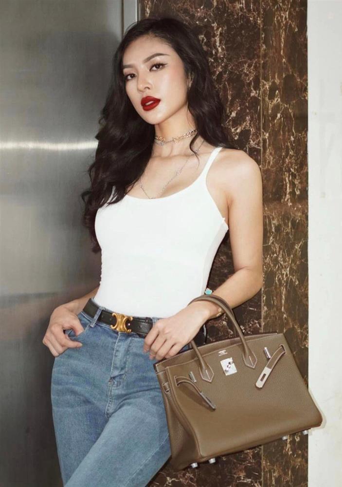 Bùi Lý Thiên Hương: Tôi làm mũi từ năm 18 tuổi, đẹp thì mới có nhiều lộc-2