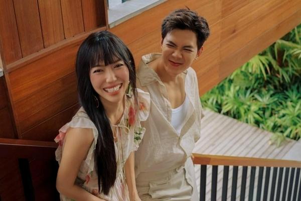 Xuất hiện sau ồn ào ‘riêng tư’, Trấn Thành đọ vẻ soái ca cùng dàn anh trai-10