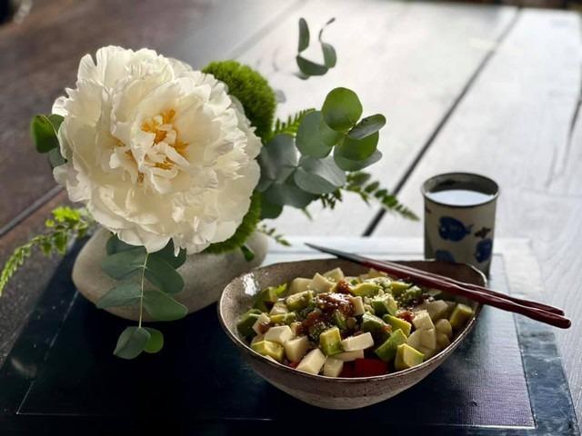 Phong cách cắm hoa độc đáo của Diva Hồng Nhung trong penthouse sang trọng-19