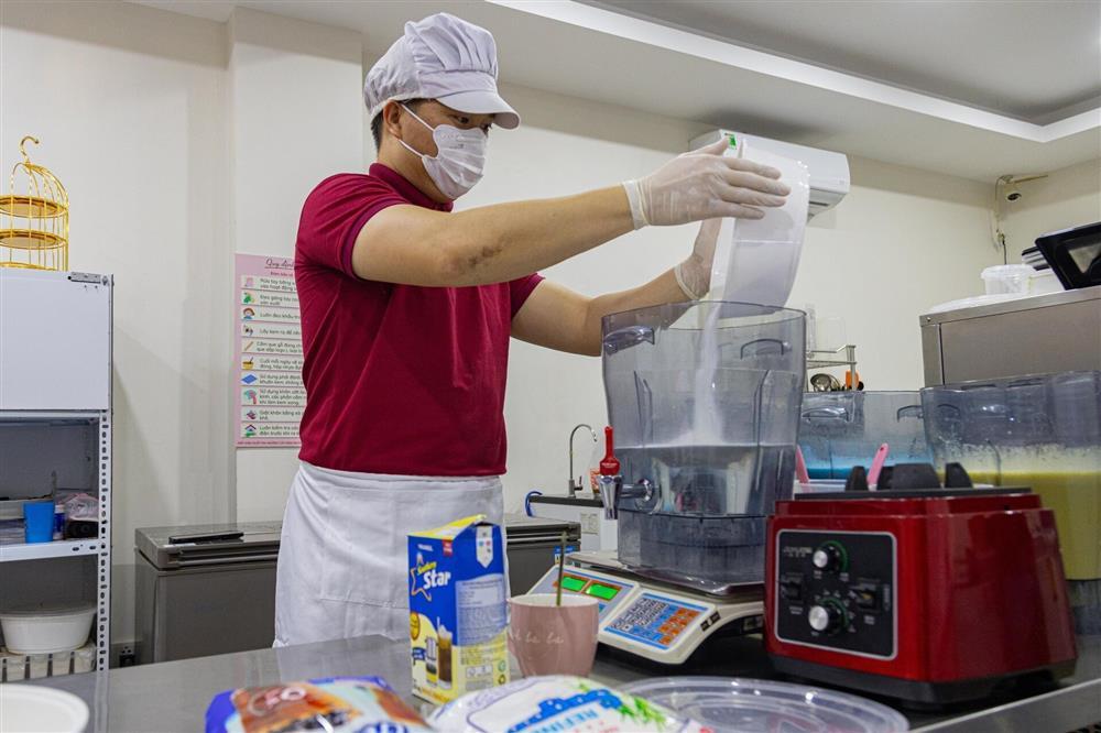 Cận cảnh quy trình làm kem 3D tạo hình 11 địa danh nổi tiếng ở Hà Nội-5