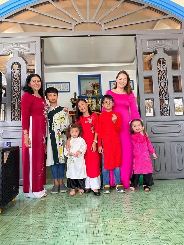 Á hậu Việt và cuộc sống làm mẹ đơn thân nuôi 5 đứa con khó khăn thế nào?-10