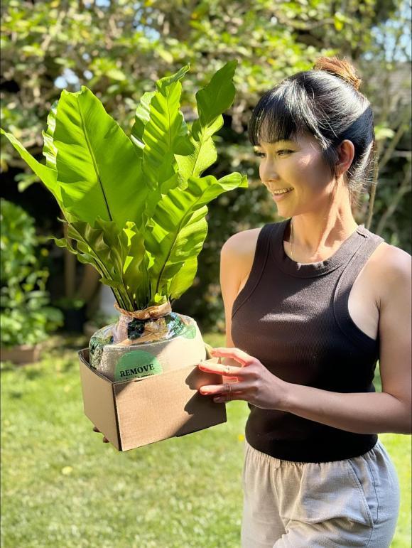 Sao Việt mừng Ngày của Mẹ: NS Bình Tinh bồi hồi nhớ mẹ quá cố, Lê Âu Ngân Anh lần đầu đón ngày của mẹ với vai trò thiêng liêng-9