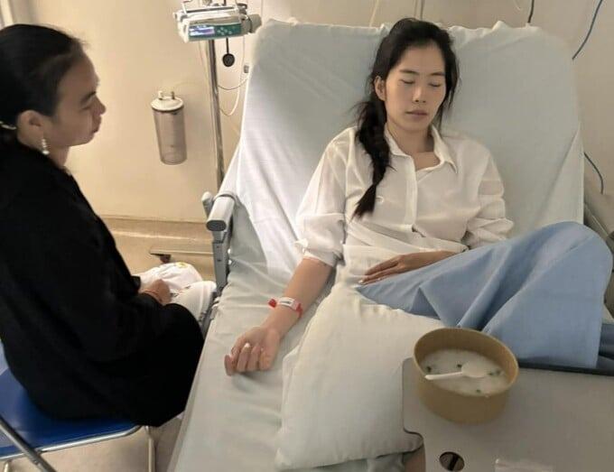 Nghệ sĩ Việt đối mặt với chứng rối loạn lưỡng cực: Karik mất 12 năm, Hương Tràm tạm rời showbiz-4