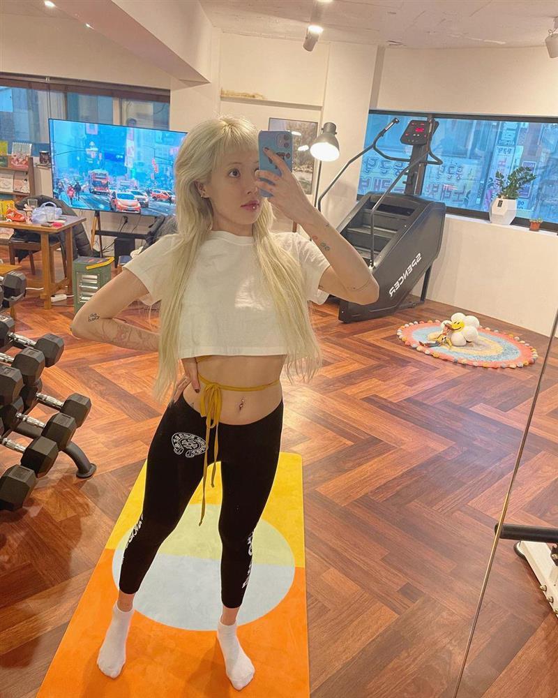 Biểu tượng gợi cảm nhịn đói 1 tuần, ngất xỉu 12 lần/tháng vì giảm cân sai cách-3