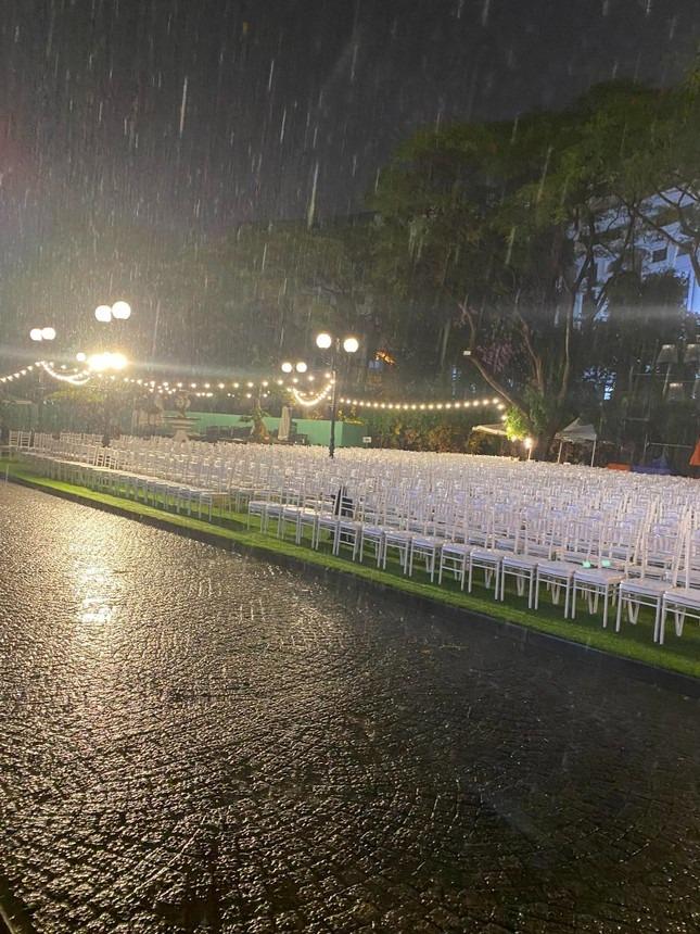 Đêm nhạc của Hương Tràm ở Hà Nội bị hủy sát giờ diễn-3