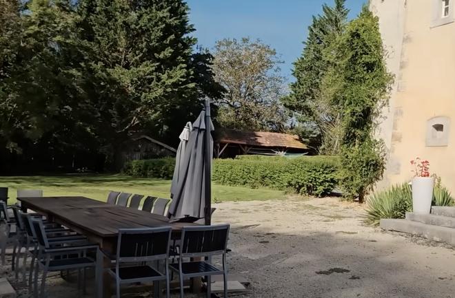 Trước khi được cầu hôn, tiểu thư Đà Nẵng và doanh nhân hơn 11 tuổi rong ruổi khắp nước Pháp, từng có ý định mua lâu đài-3