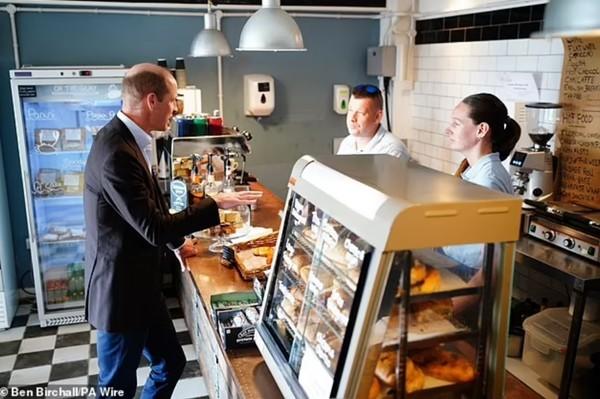 Hoàng tử William chia sẻ về sức khỏe Công nương Kate, cập nhật những gì?-3