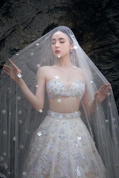 Cổ Lực Na Trát bị chê là người đẹp não ngắn vì phát ngôn thiếu tinh tế với đàn chị Giang Sơ Ảnh-4