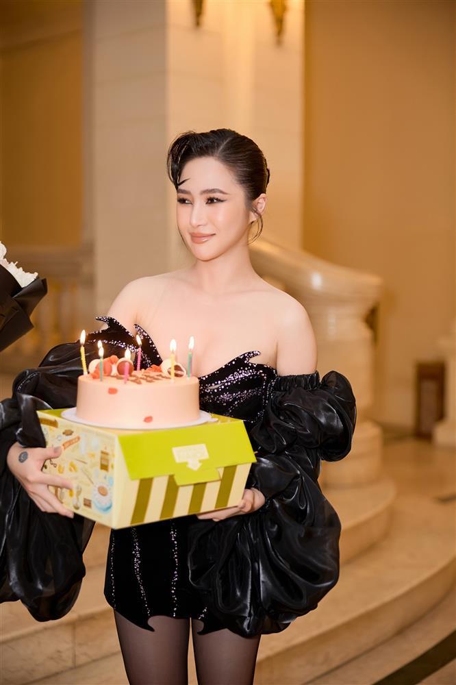 Hương Tràm khóc sau đêm nhạc bị hủy gấp-10