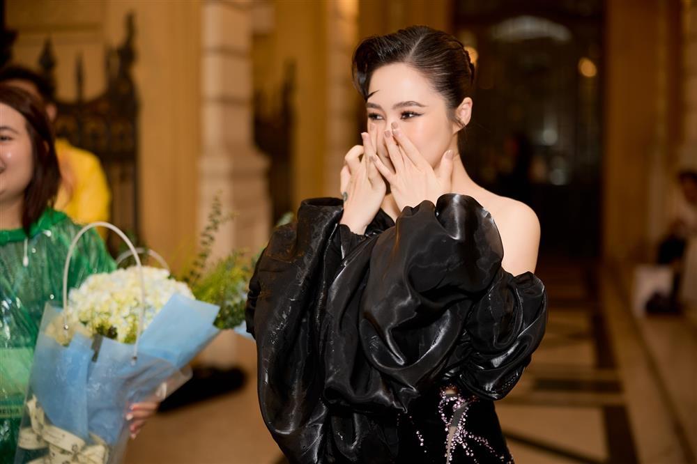 Hương Tràm khóc sau đêm nhạc bị hủy gấp-11