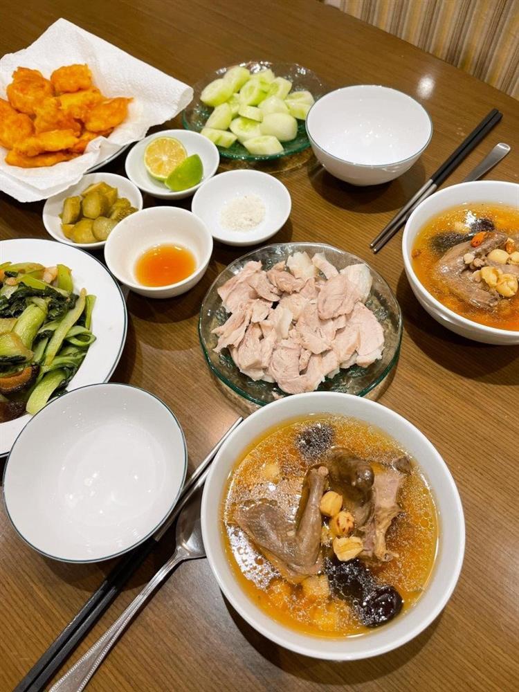 Độc thân, MC Mai Ngọc trở lại với thú vui nấu ăn-4