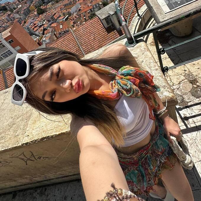 Con gái ca sĩ Mỹ Lệ: Tuổi 18 quyến rũ, biết 4 thứ tiếng, đỗ 4 trường ĐH Anh-5