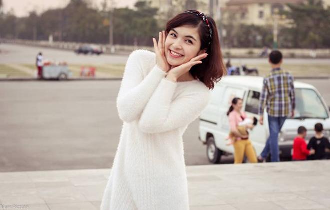 Hòa Minzy có chị gái xinh đẹp, tài năng, từng nổi tiếng với biệt danh Chị kính hồng trên VTV-4