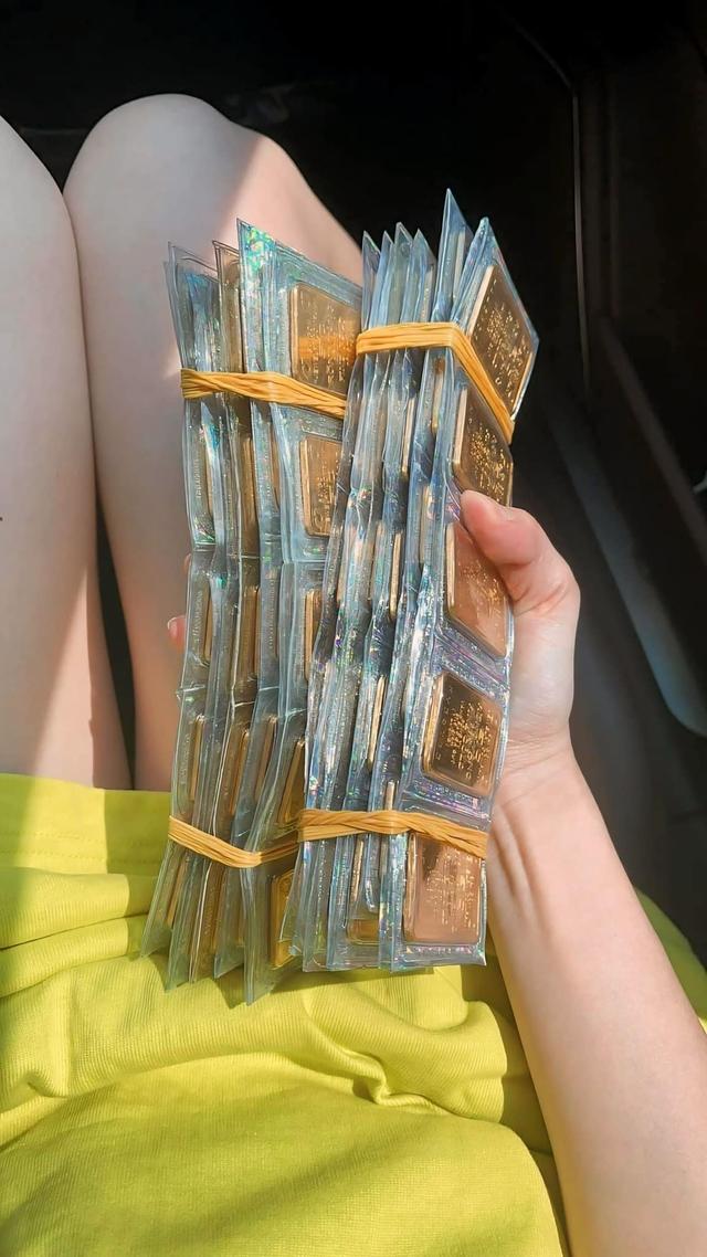 Không gian sống vạn người mơ của nữ đại gia vừa khoe khéo sở hữu 100 miếng vàng-1