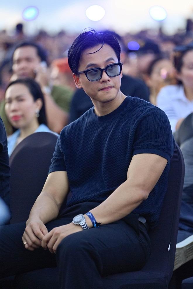 Loạt ảnh nét căng Mai Tài Phến khoe visual xịn không góc chết ở liveshow Mỹ Tâm-2