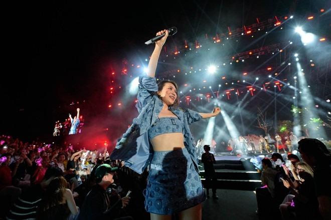 Loạt ảnh nét căng Mai Tài Phến khoe visual xịn không góc chết ở liveshow Mỹ Tâm-4