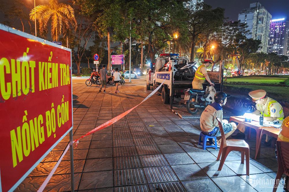 Uống 3 chén rượu với chủ nhà vì nể, nam phụ hồ bị phạt 5,8 triệu đồng-3