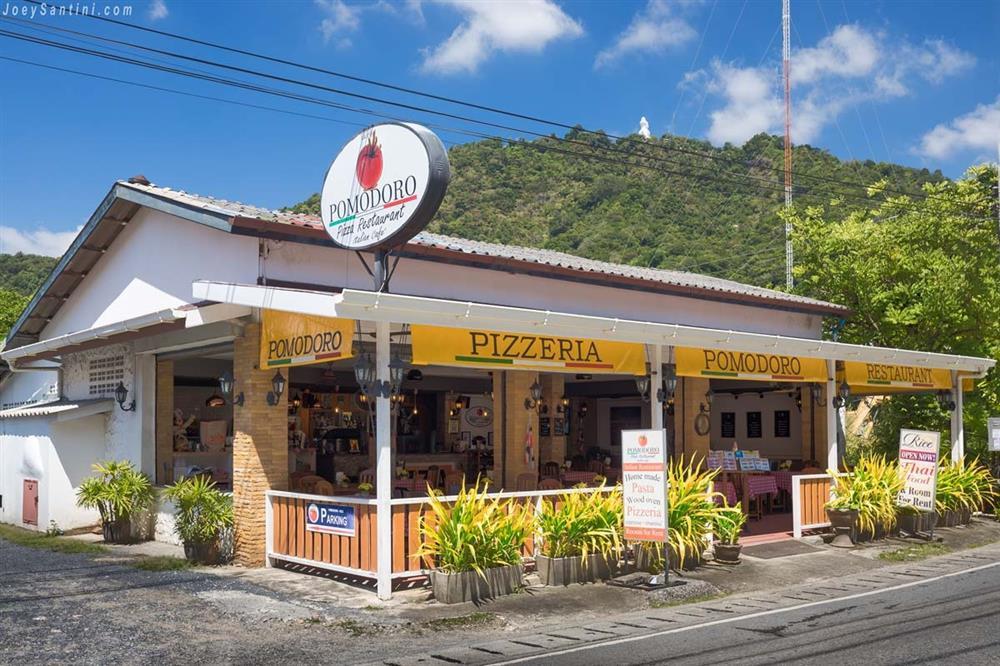 Đánh giá nhà hàng 1 sao do tư thù cá nhân, du khách nước ngoài bị cảnh sát bắt-1