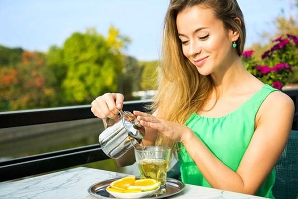 5 lý do sử dụng kem chống nắng bị nổi mụn-2