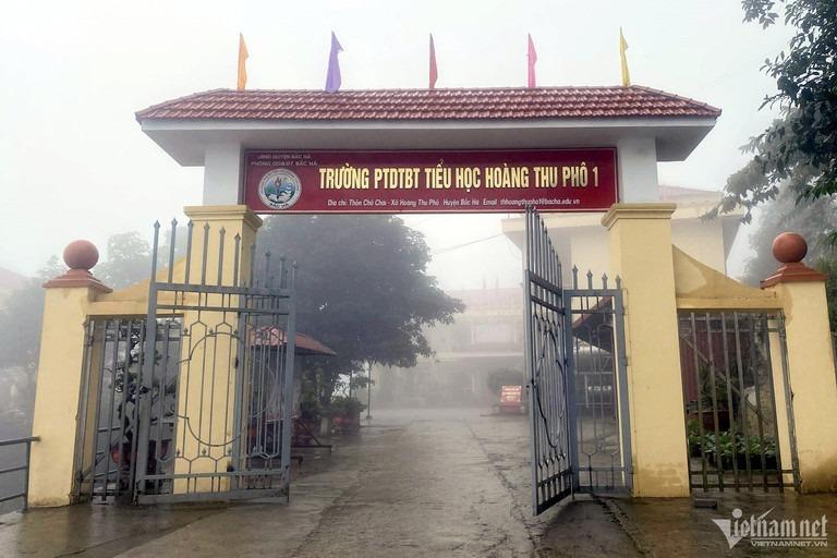 Vụ 11 học sinh ăn 2 gói mì tôm: Khai trừ Đảng hiệu trưởng trường Hoàng Thu Phố 1-1