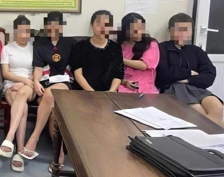 5 cô gái ‘bay lắc’ cùng nhóm cầu thủ Hà Tĩnh bị xử lý thế nào?-1