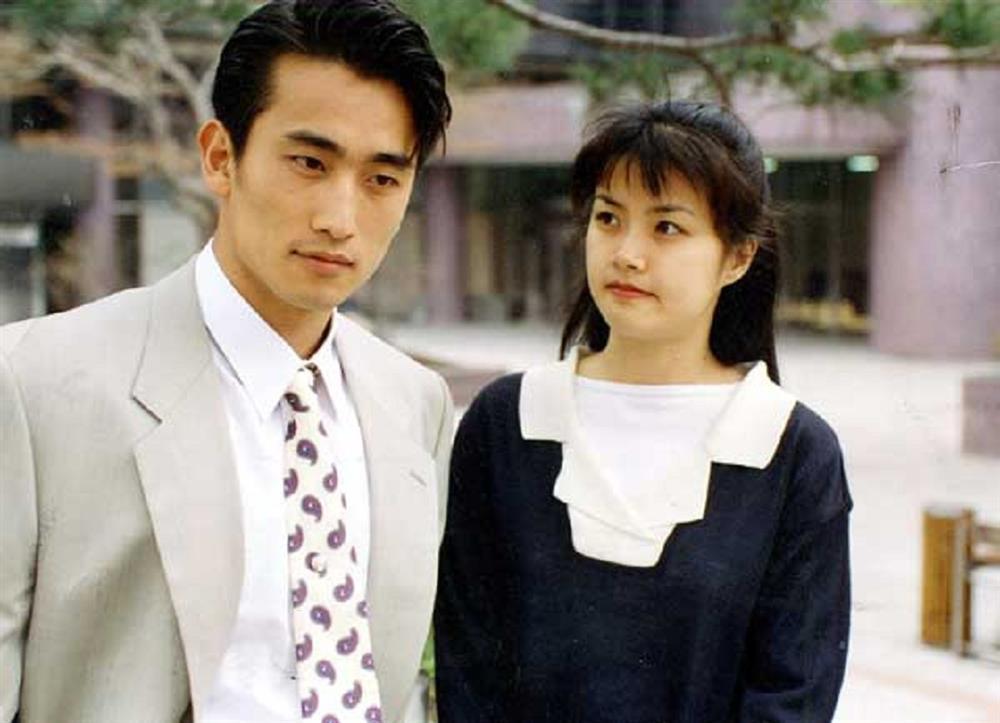 Nam tài tử từ chối tài sản hàng ngàn tỷ chỉ để sống cuộc đời bình dị bên vợ con-3