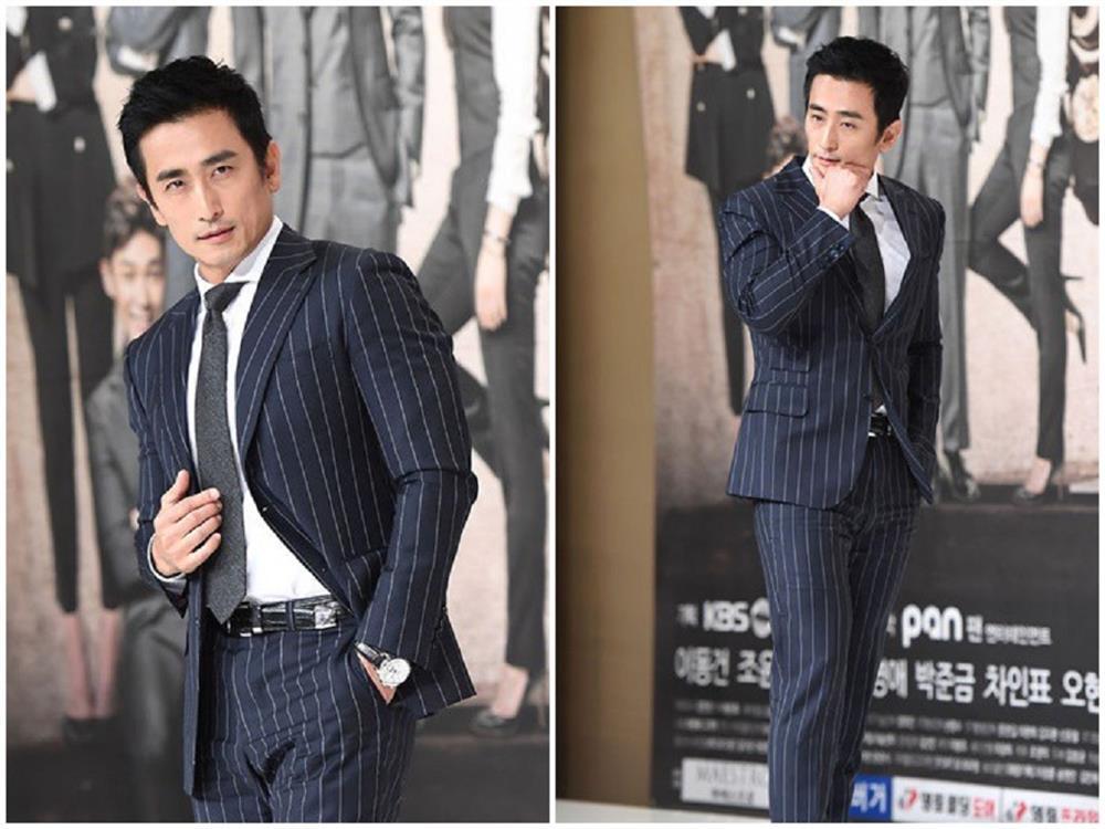 Nam tài tử từ chối tài sản hàng ngàn tỷ chỉ để sống cuộc đời bình dị bên vợ con-4