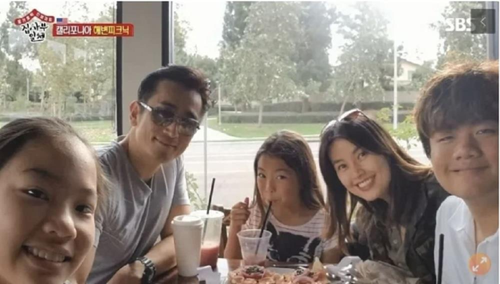 Nam tài tử từ chối tài sản hàng ngàn tỷ chỉ để sống cuộc đời bình dị bên vợ con-5