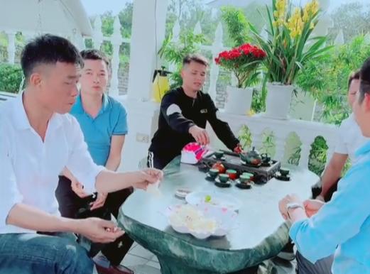 Gia đình ở Thái Nguyên có 7 chàng rể quý: Bố vợ ốm vào viện chăm, dịp lễ, Tết ngồi nhậu nguyên mâm-7