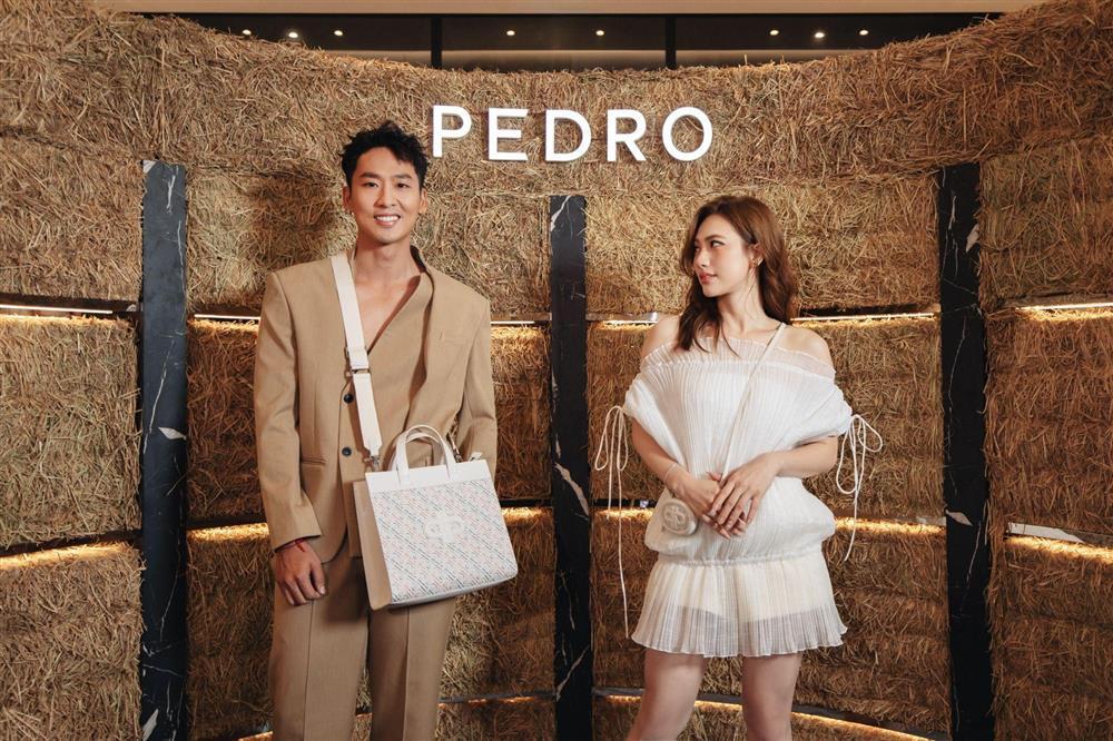 Cặp đôi phim ‘Mai’ tái hợp tại sự kiện khai trương Flagship store của Pedro-3