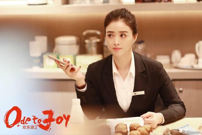 Mỹ nhân bị cả showbiz xa lánh vẫn trẻ đẹp sau 20 năm, sự nghiệp tụt dốc vì kém duyên hết phần thiên hạ-3