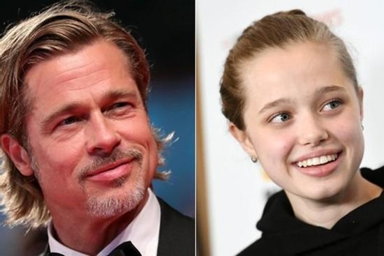 Con gái ruột Angelina Jolie - Brad Pitt bỏ họ cha ra khỏi tên