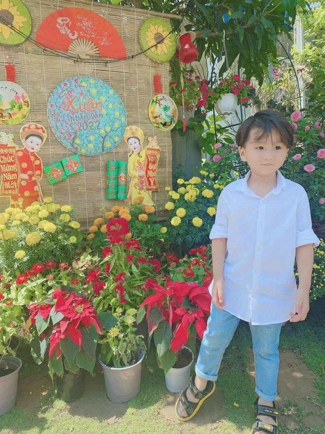 Từng chi 1 tỷ sang Thái nhờ người khác mang thai hộ, con trai Lâm Khánh Chi mới 6 tuổi như mỹ nam xứ Hàn, rất tình cảm với mẹ-6