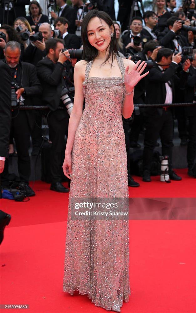 Khoe dáng tại Cannes, nhan sắc U40 của Đường Yên sống sót trước ống kính của hung thần-2