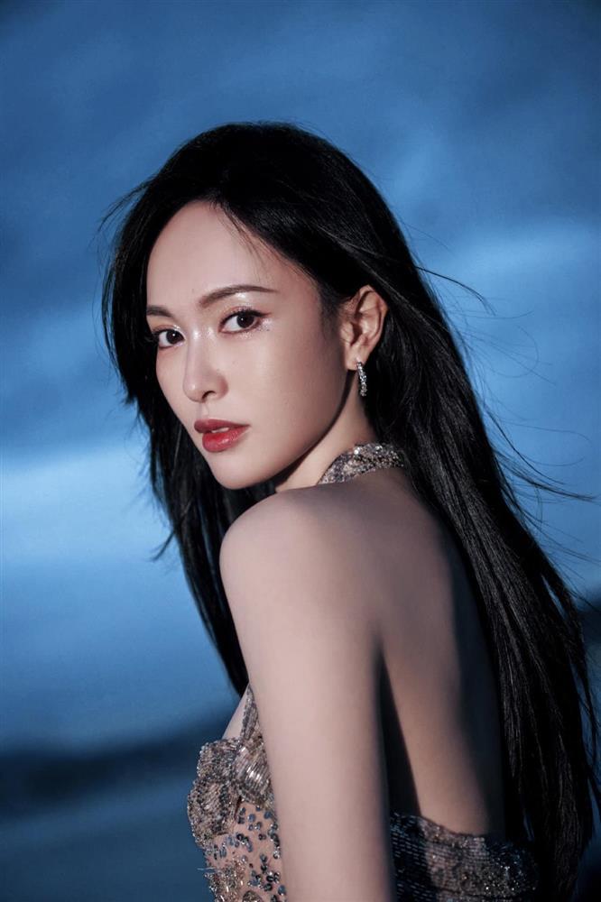 Khoe dáng tại Cannes, nhan sắc U40 của Đường Yên sống sót trước ống kính của hung thần-4