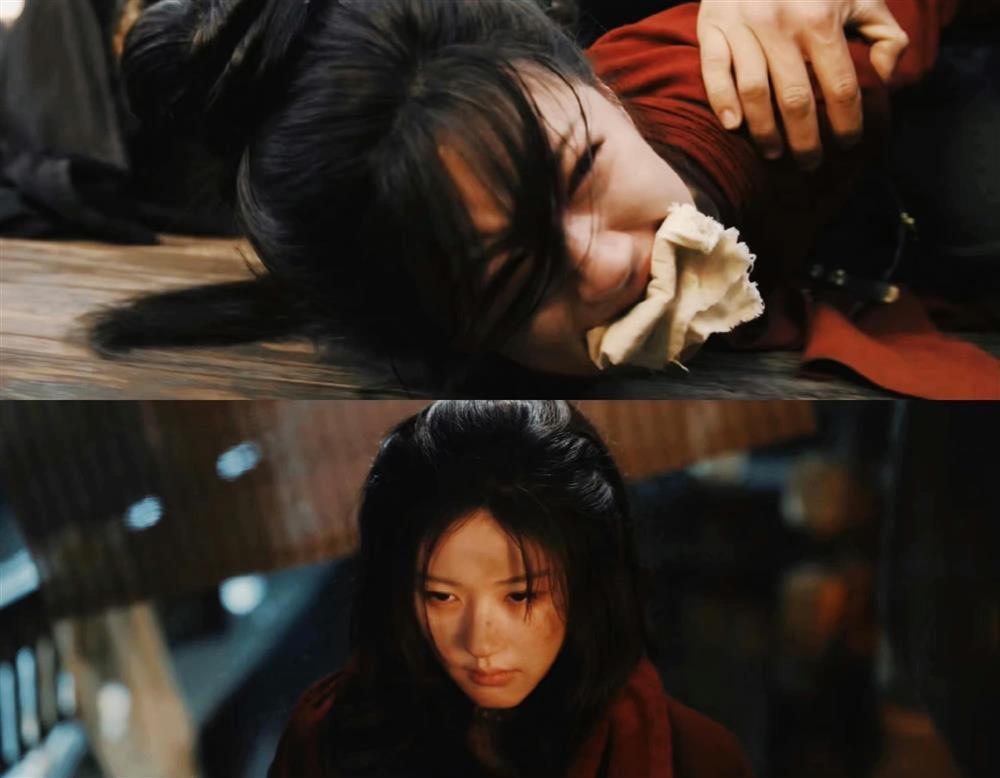 Cảnh quay dưới nước của Triệu Lộ Tư khiến dân tình xót xa, đứng ngồi không yên-4