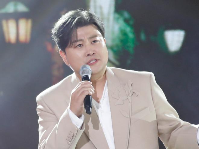 Lột trần thủ đoạn gây phẫn nộ của ca sĩ 9X trong vụ lái xe Bentley gây tai nạn bỏ trốn-2