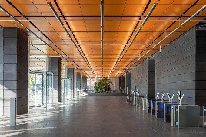 Lộ bằng chứng tại công ty cho thấy cha đẻ BTS ngó lơ NewJeans-2