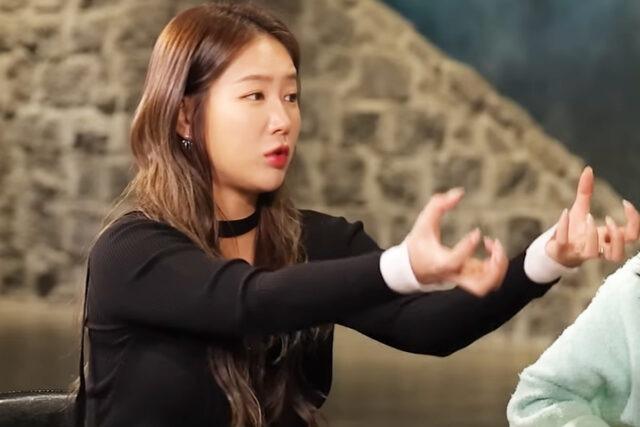 Nữ ca sĩ nổi tiếng bị yêu râu xanh sàm sỡ nơi công cộng-1