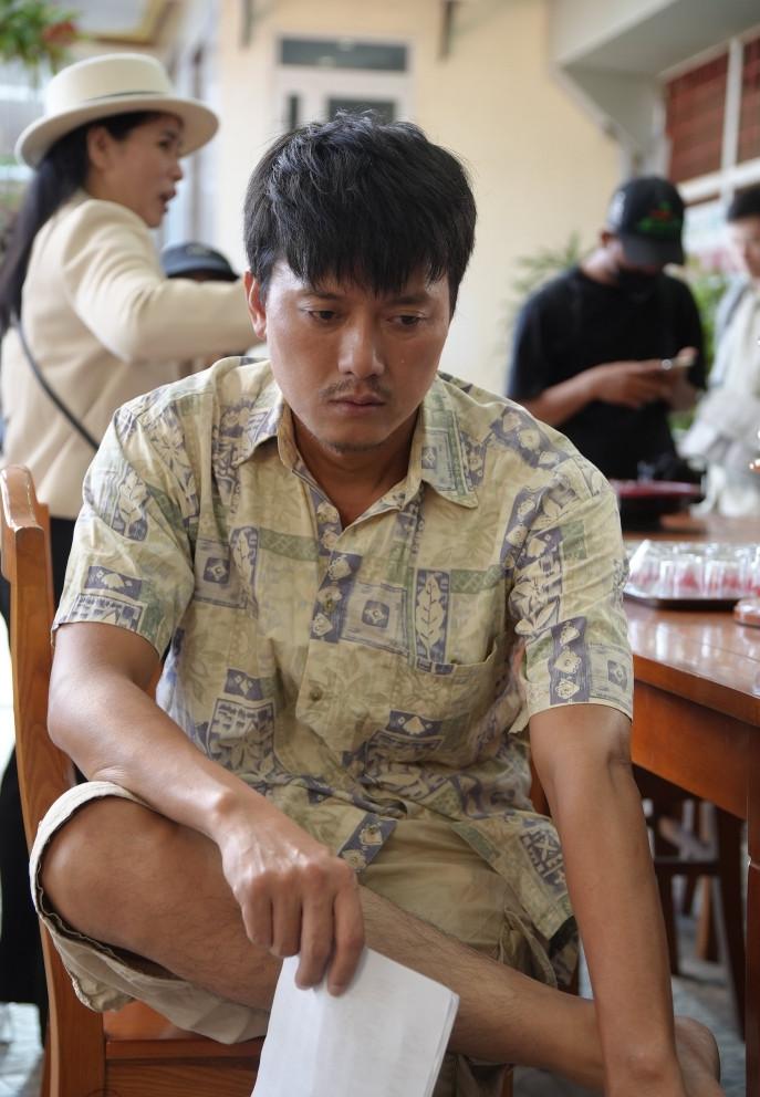 Lý do khiến vợ trẻ kém 16 tuổi bật khóc, ôm hôn diễn viên Quách Ngọc Tuyên-3