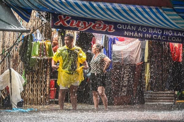 Dự báo thời tiết 17/5/2024: Hà Nội ngày nắng, Tây Nguyên và Nam Bộ mưa to-1