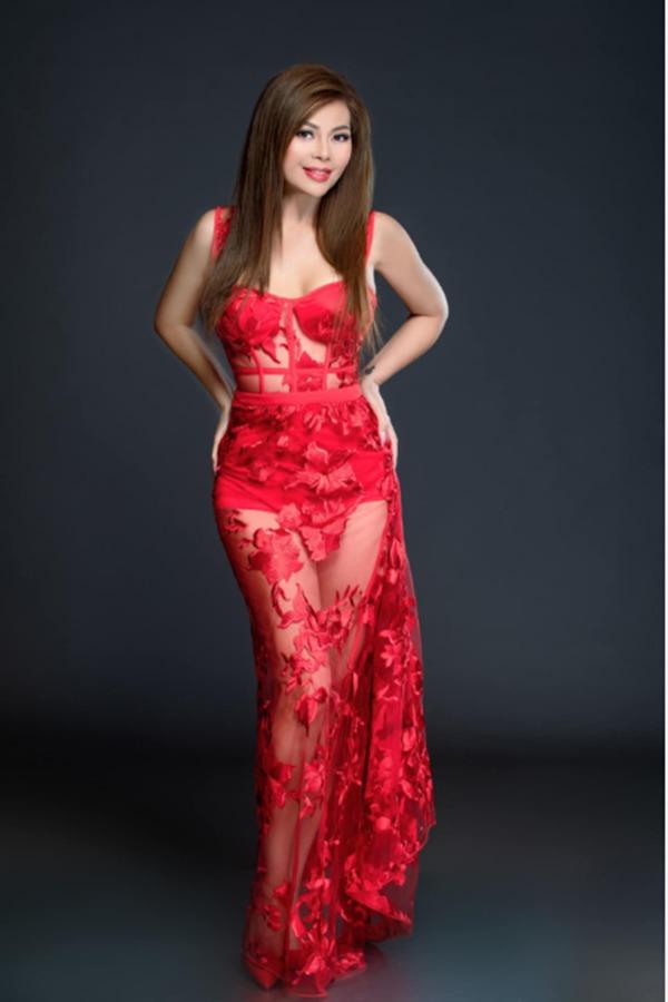 Vóc dáng khỏe mạnh tuổi 49 của Ngọc Anh 3A-3