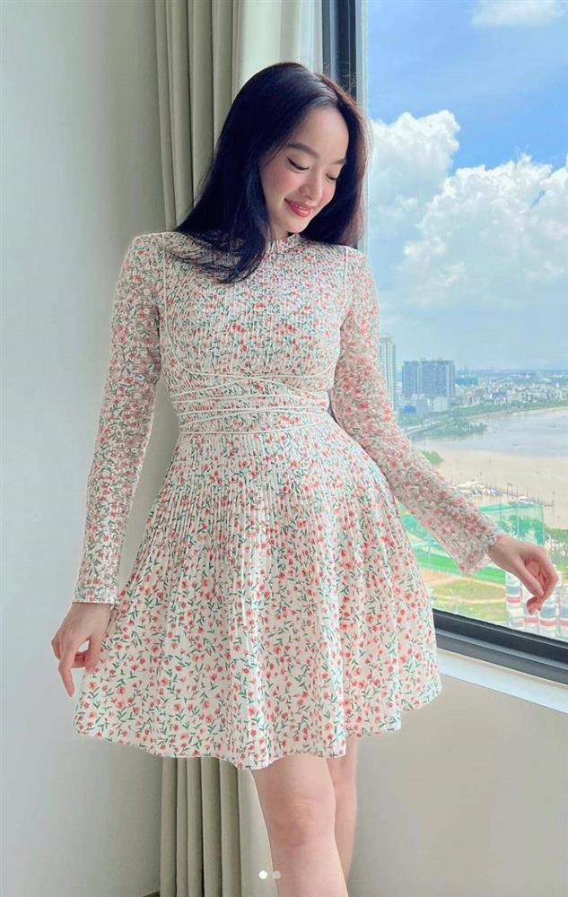 Nữ hoàng phòng vé chỉ cao 1,5m nhưng có gu ăn mặc hack dáng tuyệt đối-3