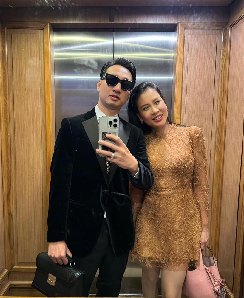 Hôn nhân hạnh phúc của MC Thành Trung và vợ cựu tiếp viên hàng không-5