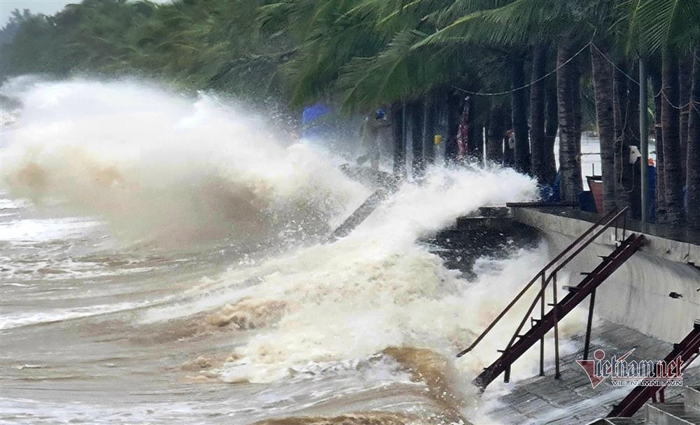 Miền Bắc vào đợt mưa lớn, từ nay đến tháng 8 khả năng có bão đổ bộ đất liền-2