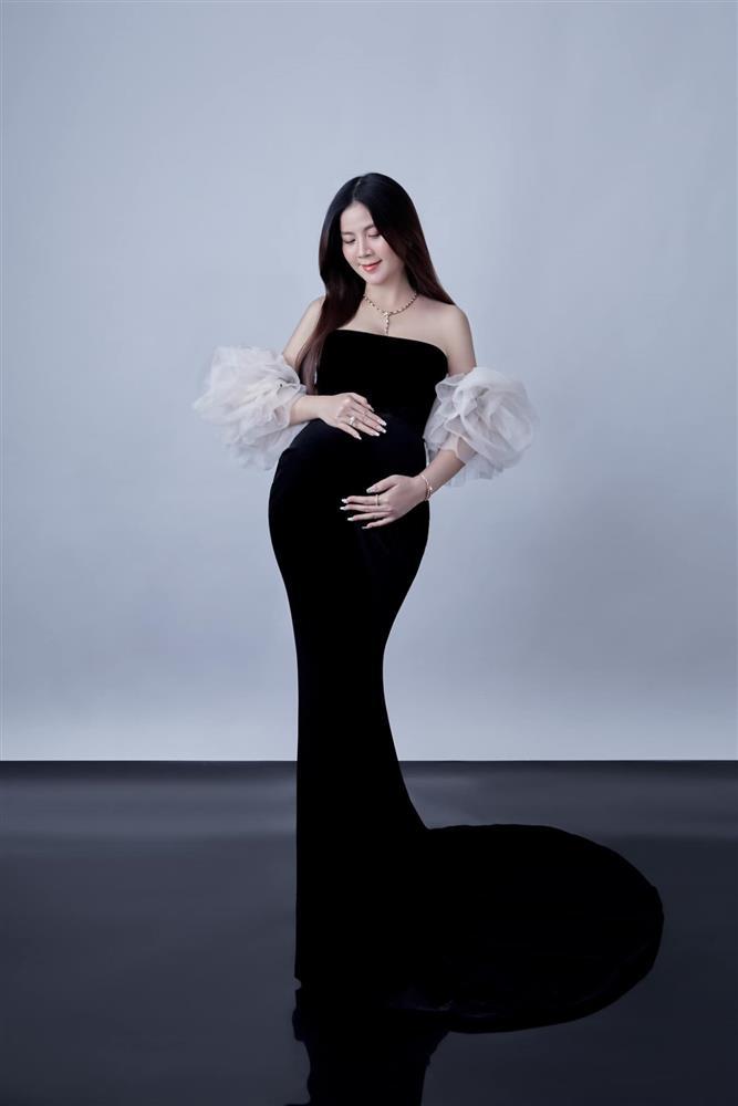Kha Ly xác nhận đang mang thai 7 tháng sau 8 năm kết hôn với Thanh Duy-3