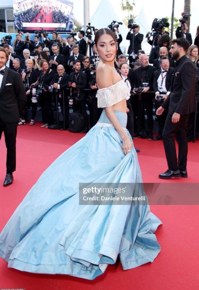 Nàng hậu Việt bị nhắc nhở trên thảm đỏ Cannes có gu ăn mặc táo bạo, quyến rũ-1