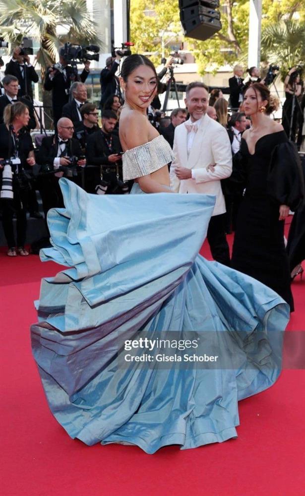 Nàng hậu Việt bị nhắc nhở trên thảm đỏ Cannes có gu ăn mặc táo bạo, quyến rũ-2